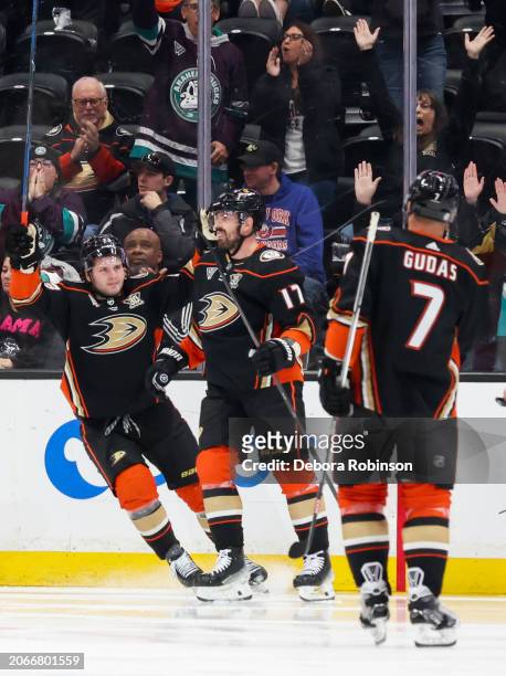 Alex Killorn of the Anaheim Ducks celebrates his goal with teammates during the second period against the New York Islanders at Honda Center on March...