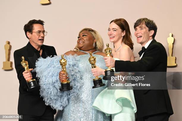 Robert Downey Jr., winner of the Best Actor in a Supporting Role award for "Oppenheimer", Da'Vine Joy Randolph, winner of the Best Supporting Actress...