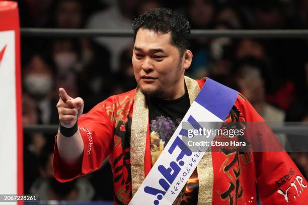 122 Toru Yano Stock Photos, HighRes Pictures, and Images Getty Images