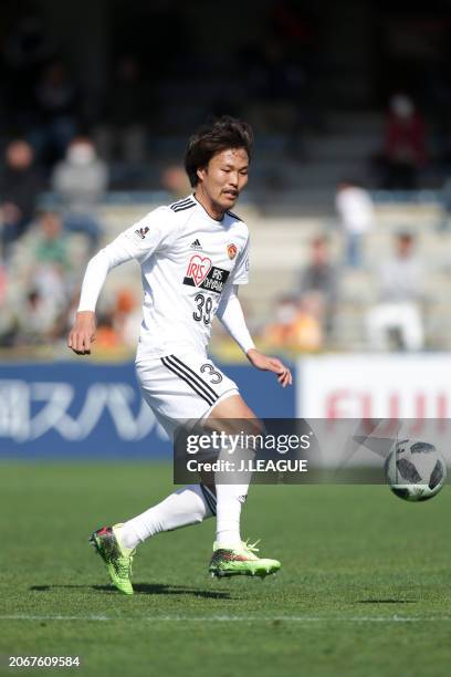 Kim Jung-ya of Vegalta Sendai in action during the J.League J1 match between Shimizu S-Pulse and Vegalta Sendai at IAI Stadium Nihondaira on March...