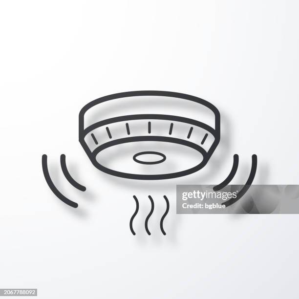 ilustraciones, imágenes clip art, dibujos animados e iconos de stock de detector de humo. icono de línea con sombra sobre fondo blanco - smoke-detector-with-smoke