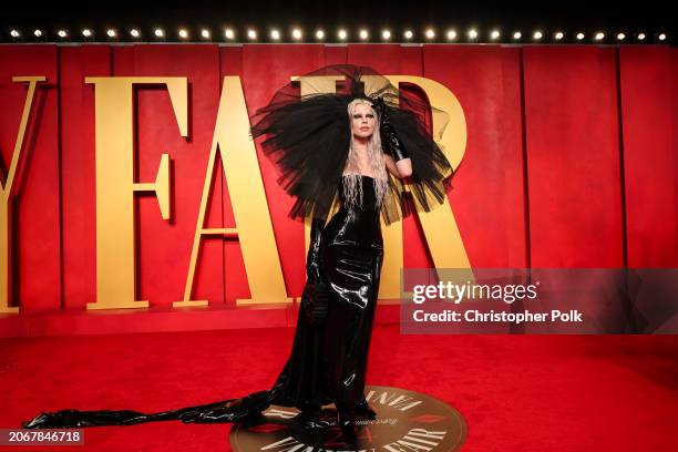 Julia Fox at the 2024 Vanity Fair Oscar Party held at the Wallis Annenberg Center for the Performing Arts on March 10, 2024 in Beverly Hills,...