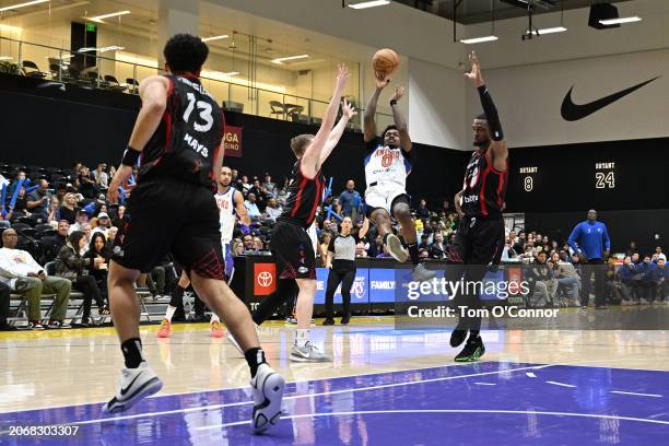 Brandon Goodwin of the Westchester Knicks shoots the ball during the game against the South Bay Lakers on March 11, 2024 at UCLA Health Training...