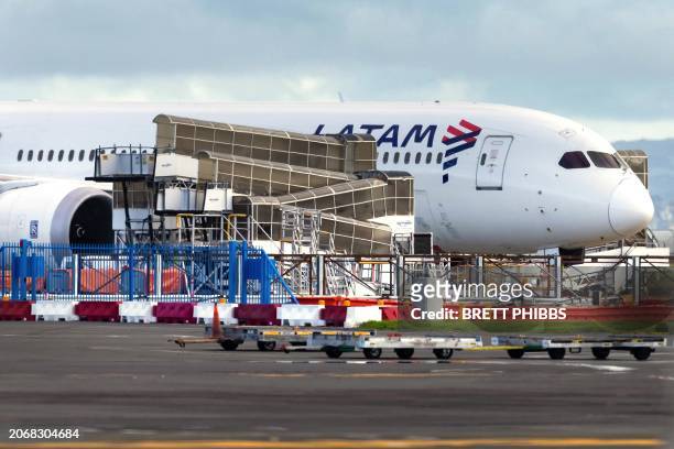 The LATAM Airlines Boeing 787 Dreamliner plane that suddenly lost altitude mid-flight a day earlier, dropping violently and injuring dozens of...