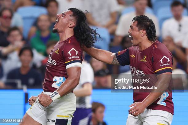 Rob Tanielu Tanielu Tele Photos and Premium High Res Pictures - Getty Images