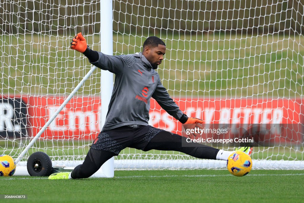 AC Milan Training Session