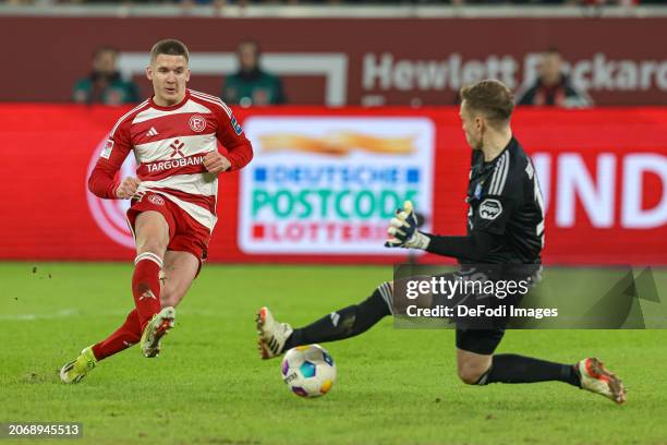 Christos Tzolis of Fortuna Duesseldorf scored the goal to 2:0 during the Second Bundesliga match between Fortuna Düsseldorf and Hamburger SV at...