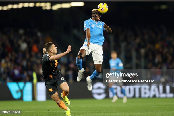 Victor Osimhen of SSC Napoli battles for possession with Alessandro Buongiorno of Torino FC during the Serie A TIM match between SSC Napoli and...