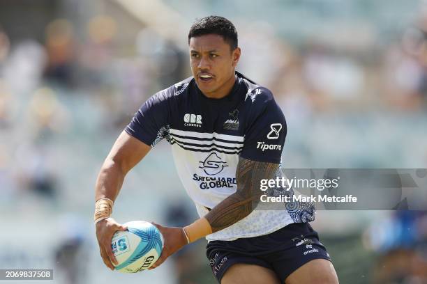 Len Ikitau of the Brumbies warms up during the round three Super Rugby Pacific match between ACT Brumbies and Western Force at , on March 09 in...