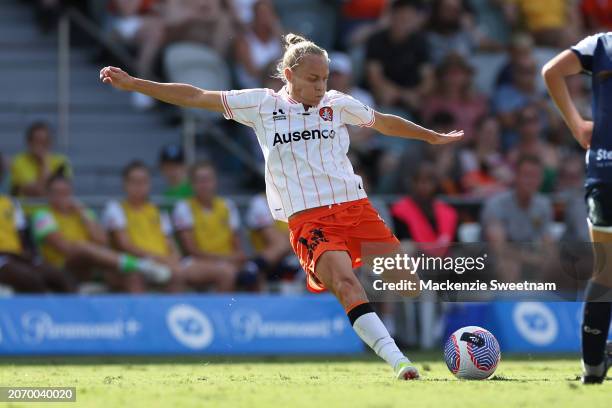 Tameka Yallop of Brisbane Roar kicks the ball during the A-League Women round 19 match between Brisbane Roar and Central Coast Mariners at Ballymore...