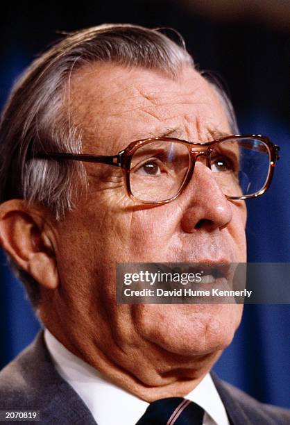 Donald Reegan 75 Donald Regan Treasury Stock Photos, High-Res Pictures, and Images ...