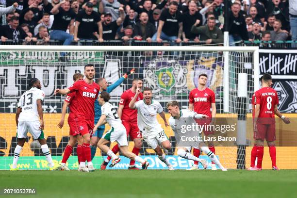 Robin Hack of Borussia Mönchengladbach celebrates scoring his team's second goal during the Bundesliga match between Borussia Mönchengladbach and 1....