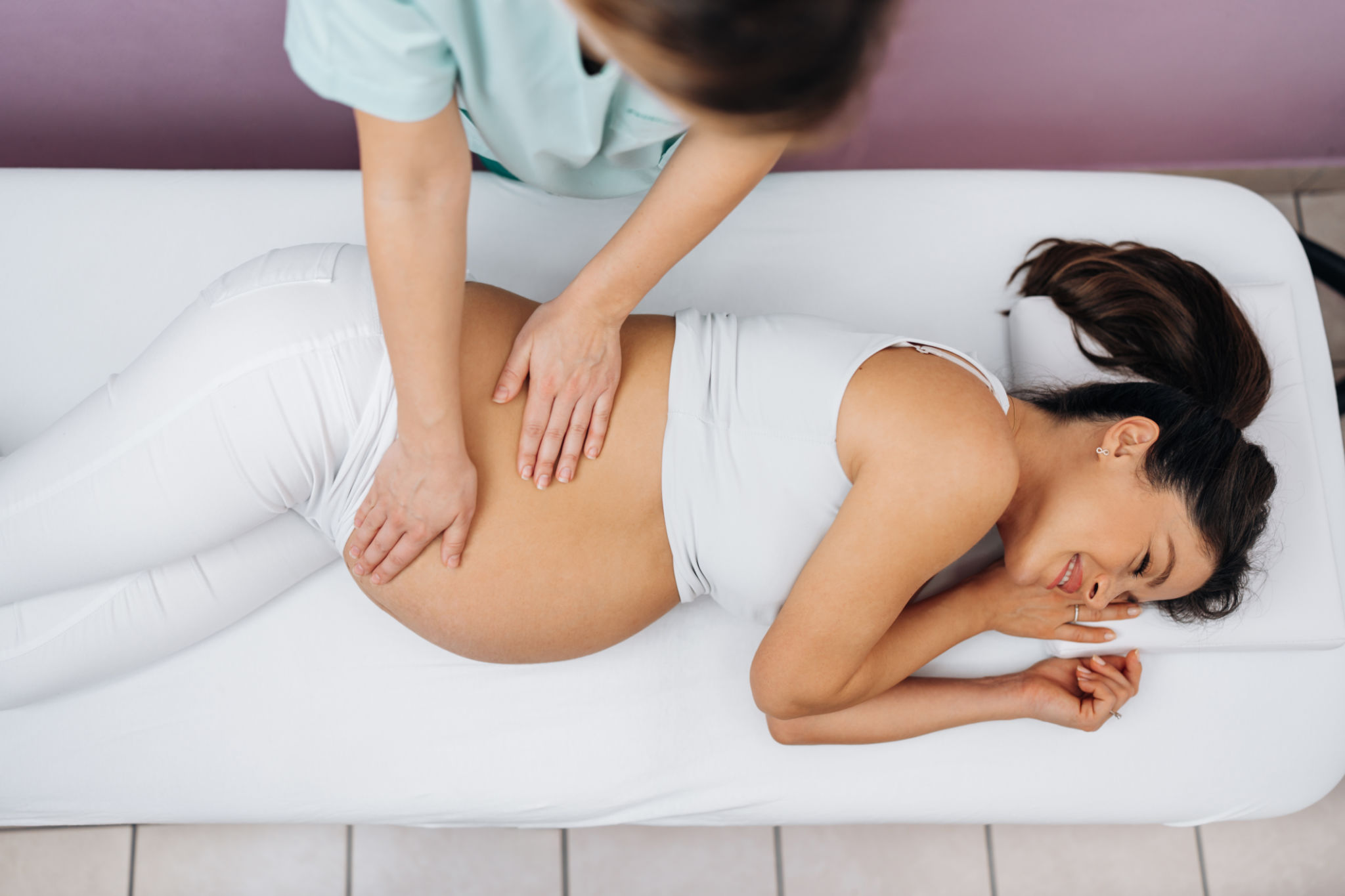 prenatal massage