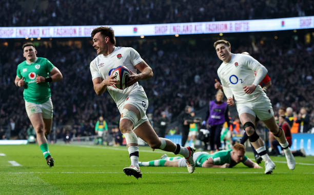 George Furbank of England scores his team's second try during the Guinness Six Nations 2024 match between England and Ireland at Twickenham Stadium...