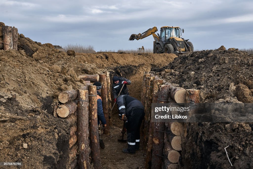 Kharkiv Region Bolsters Defenses With New Fortifications