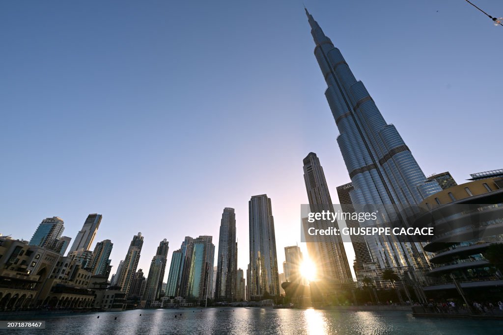 UAE-URBANISM-SUNSET