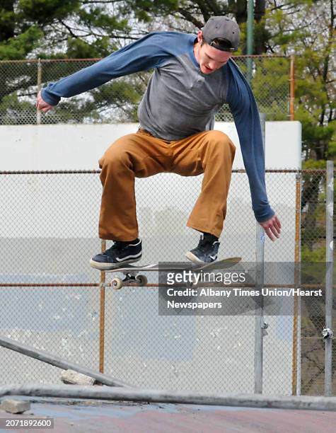 Garrett Rowland of Albany flies through the air on his skateboard in Washington Park on Thursday, April 23, 2015 in Albany, N.Y. ORG XMIT:...