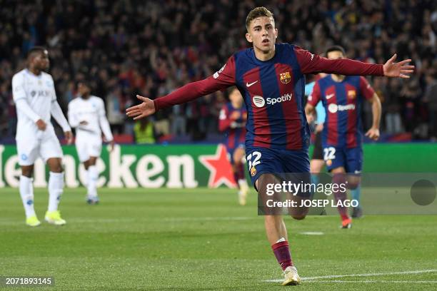 Barcelona's Spanish midfielder Fermin Lopez celebrates scoring the opening goal during the UEFA Champions League last 16 second leg football match...