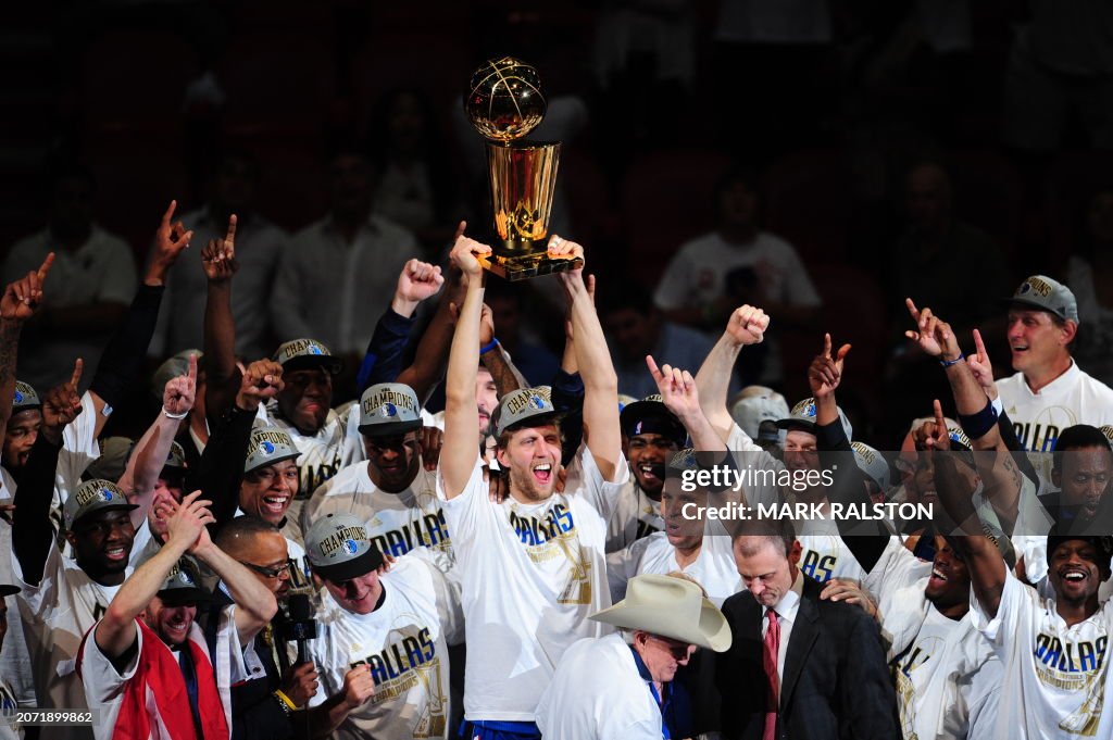 TOPSHOT-BKN-NBA-FINAL-HEAT-MAVERICKS