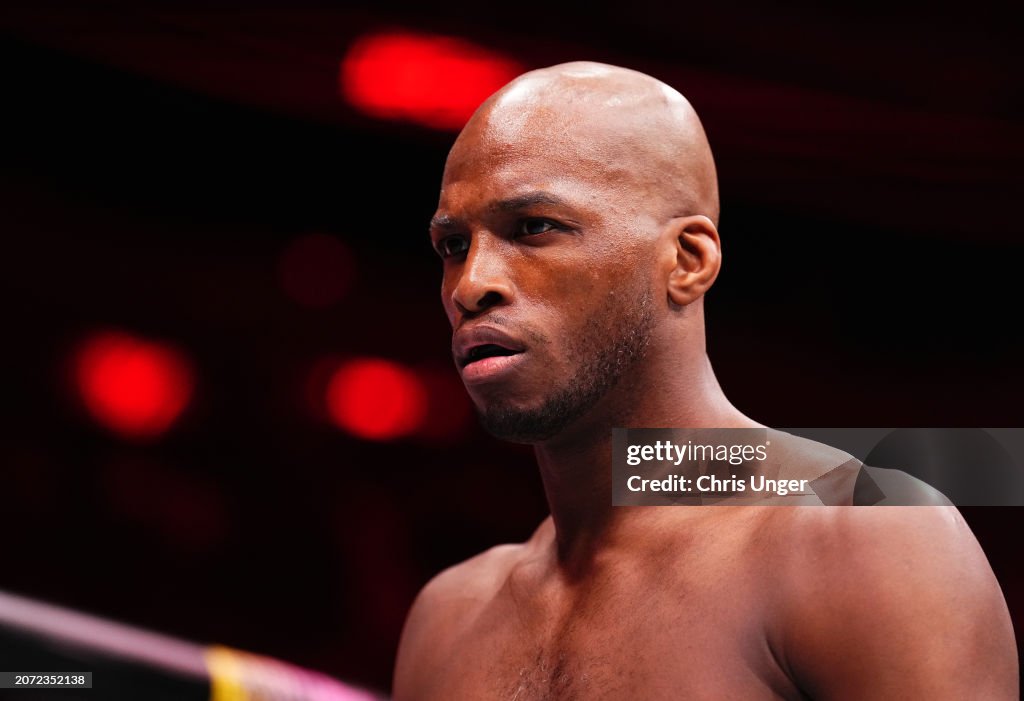 UFC 299: Holland v Page