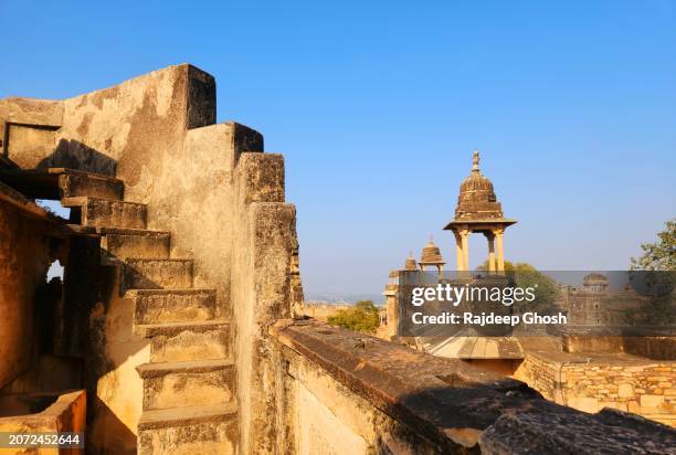 interior sandstone design architecture of gwalior fort - indian tour guide stock pictures, royalty-free photos & images