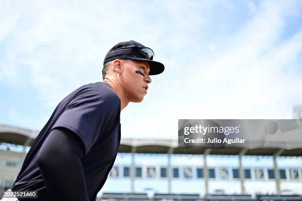 Aaron Judge of the New York Yankees takes the field prior to a 2024 Grapefruit League Spring Training game against the Tampa Bay Rays at George M....