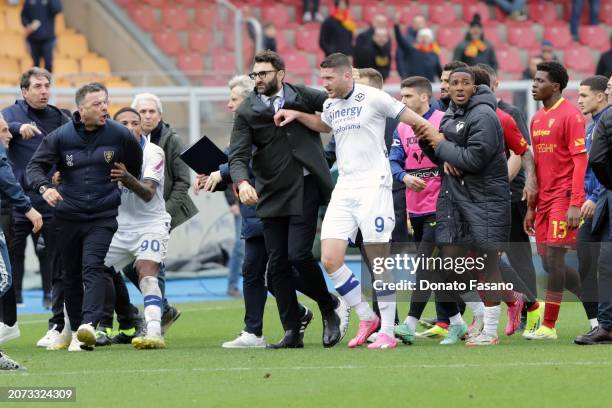 Thomas Henry of Hellas Verona reacts during the Serie A TIM match between US Lecce and Hellas Verona FC at Stadio Via del Mare on March 10, 2024 in...