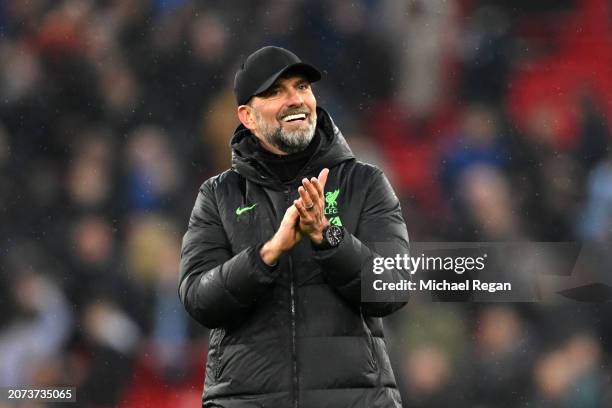 Jurgen Klopp, Manager of Liverpool, applauds the fans after the draw in the Premier League match between Liverpool FC and Manchester City at Anfield...