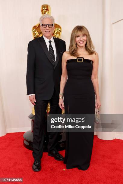 Ted Danson and Mary Steenburgen attend the 96th Annual Academy Awards on March 10, 2024 in Hollywood, California.
