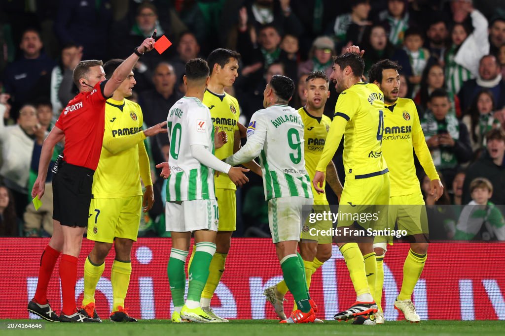 Real Betis v Villarreal CF - LaLiga EA Sports