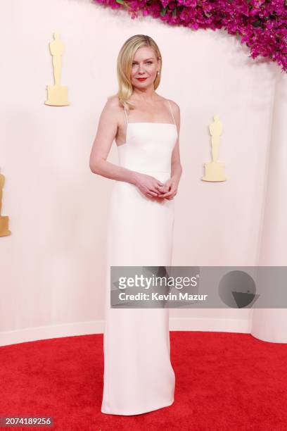 Kirsten Dunst attends the 96th Annual Academy Awards on March 10, 2024 in Hollywood, California.