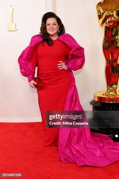 Melissa McCarthy attends the 96th Annual Academy Awards on March 10, 2024 in Hollywood, California.