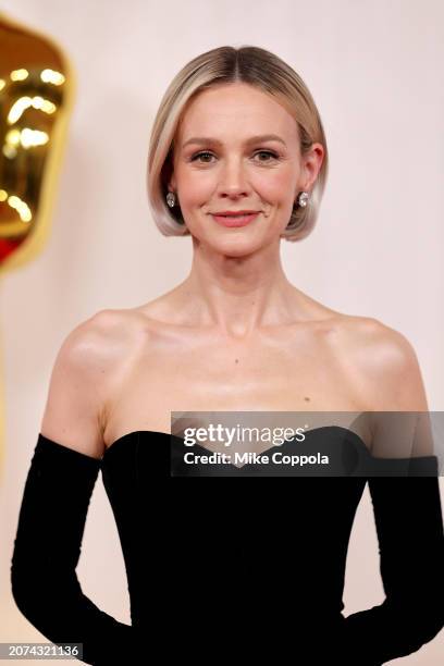 Carey Mulligan attends the 96th Annual Academy Awards on March 10, 2024 in Hollywood, California.