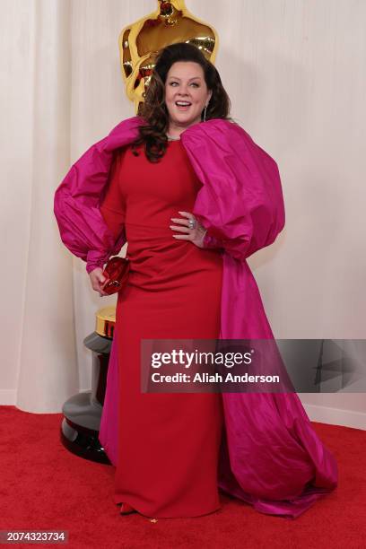 Melissa McCarthy attends the 96th Annual Academy Awards on March 10, 2024 in Hollywood, California.