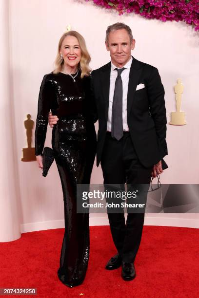 Catherine O'Hara and Bo Welch attend the 96th Annual Academy Awards on March 10, 2024 in Hollywood, California.