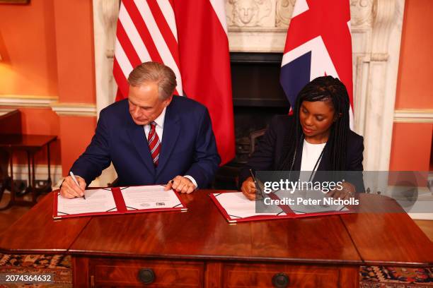 Kemi Badenoch, the UK Business and Trade Secretary and Texas Governor, Greg Abbott sign a trade pact to boost trade and investment ties between the...