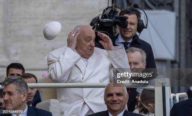Pope Cap Making 2,044 Pope Cap Stock Photos, High-Res Pictures, and Images - Getty Images