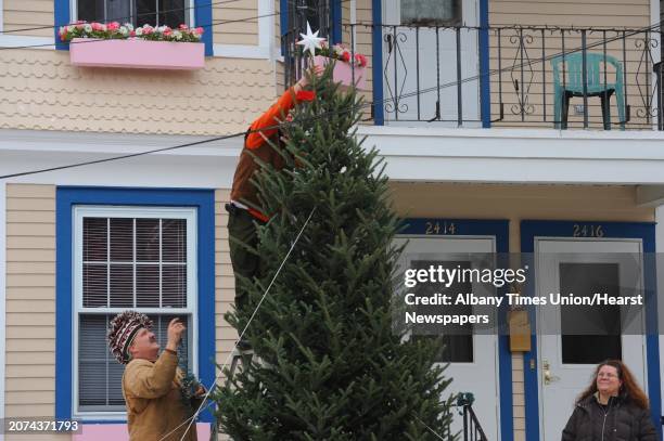 149 Richard Rathbone Photos & High Res Pictures - Getty Images