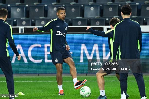 Union's Daniel Tshilanda pictured in action during a training session of Belgian soccer club Royale Union Saint Gilloise, on Wednesday 13 March 2024...