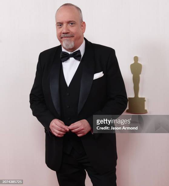 Hollywood, CA Paul Giamatti arriving on the red carpet at the 96th Annual Academy Awards in Dolby Theatre at Hollywood & Highland Center in...