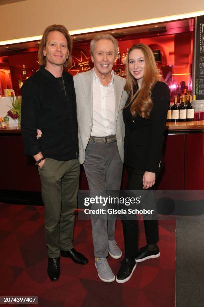 Mike Kraus, Peter Kraus and Mona Karl, daughter of Gaby Kraus and granddaughter of him and Inge Kraus, during the Lisa Film premiere of "Peter Kraus...