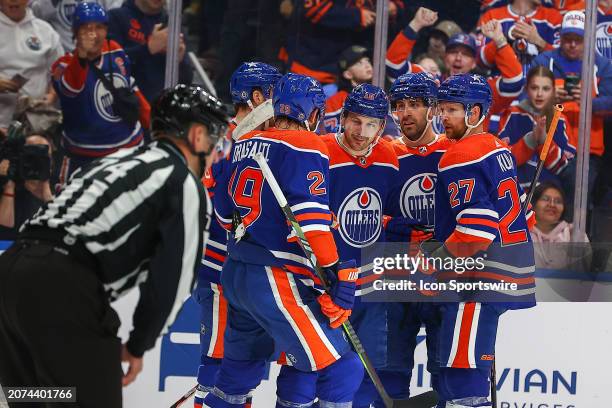 Edmonton Oilers Right Wing Zach Hyman celebrates his goal in the first period of the Edmonton Oilers game versus the Washington Capitals on March 13...