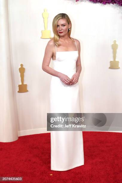 Kirsten Dunst attends the 96th Annual Academy Awards at Dolby Theatre on March 10, 2024 in Hollywood, California.