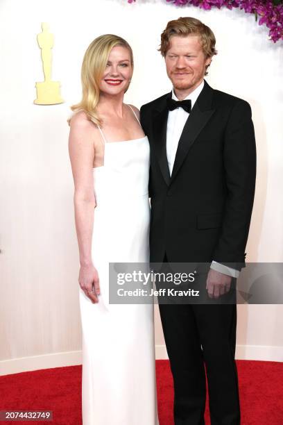 Kirsten Dunst and Jesse Plemons attend the 96th Annual Academy Awards at Dolby Theatre on March 10, 2024 in Hollywood, California.