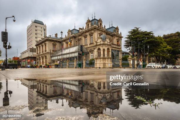 casa sara braun. punta arenas, magallanes y la antárctica chilena, chile. - magallanes y antartica chilena regio stockfoto's en -beelden