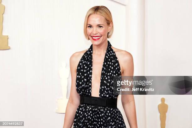 Leslie Bibb attends the 96th Annual Academy Awards at Dolby Theatre on March 10, 2024 in Hollywood, California.