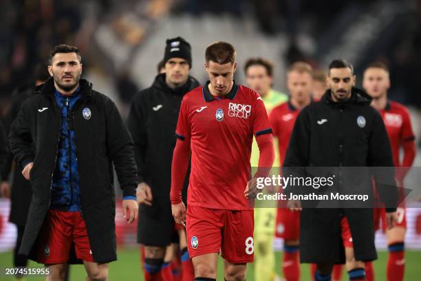 Atalanta BC players react following the final whistle of the Serie A TIM match between Juventus and Atalanta BC - Serie A TIM at Allianz Stadium on...