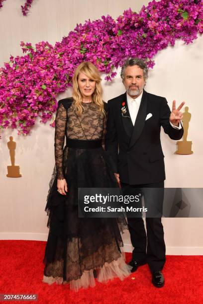 Sunrise Coigney and Mark Ruffalo attend the 96th Annual Academy Awards on March 10, 2024 in Hollywood, California.