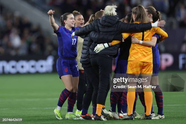 Sam Coffey of the United States celebrates with her teammates after defeating Brazil in the 2024 Concacaf W Gold Cup Final at Snapdragon Stadium on...