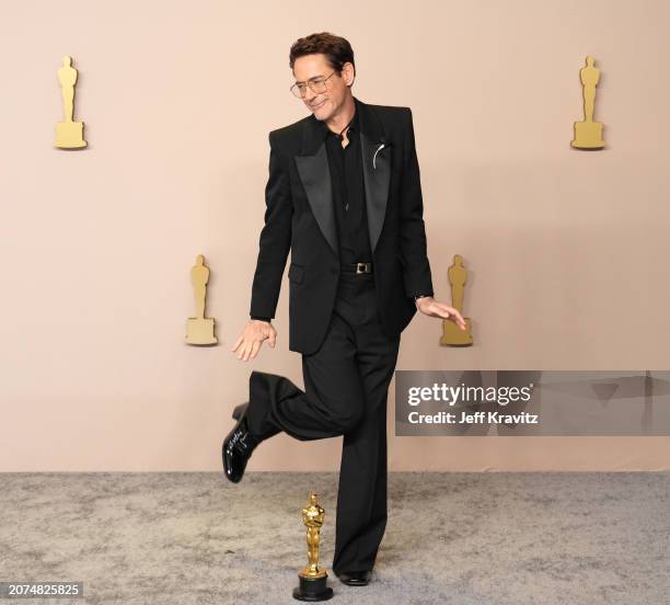 Robert Downey Jr., winner of the Best Actor in a Supporting Role award for “Oppenheimer”, pose in the press room during the 96th Annual Academy...